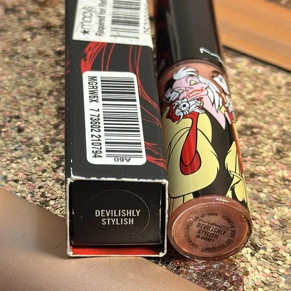 MAC COSMETICS DISNEY VENOMOUS VILLAINS CRUELLA Lipglass Lipgloss NEW